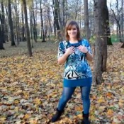 22yr old amanda showing off her ass at the park