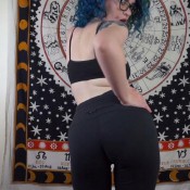 the eleanor store farting in yoga pants hd