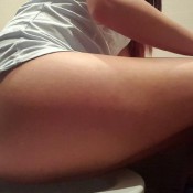 just simple shitting hd hotdirtyivone