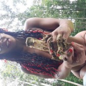 uni`ella tasting shit hd uniqueen21