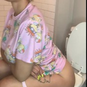 lolla bunniee bunny rosaa toilet action