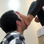 enola - vip lounge foot slave