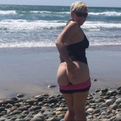 peeing on the beach hd sexy spunky girl