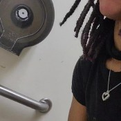 uni`ella public bathroom poop licking uniqueen21