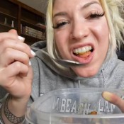 classyngassy another vore to poop vid!