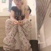 constipated poopy faces with crackly farts in toilet hd poogirlsofia diapergirlsofia