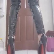 Younggoddess Poooping