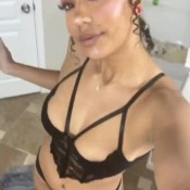 Iloveraine Filling The Bag Rainee