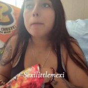 Sexilittlemexi Eating Session