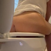 Larajuicytv Hidden Camera Scat Spy Pov Lara Juicy