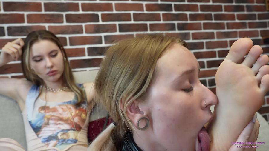 licking girls feet - alsu - more humiliation for a old friend