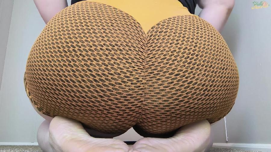 Kelly Shamrock Big Ginger Butt Farting